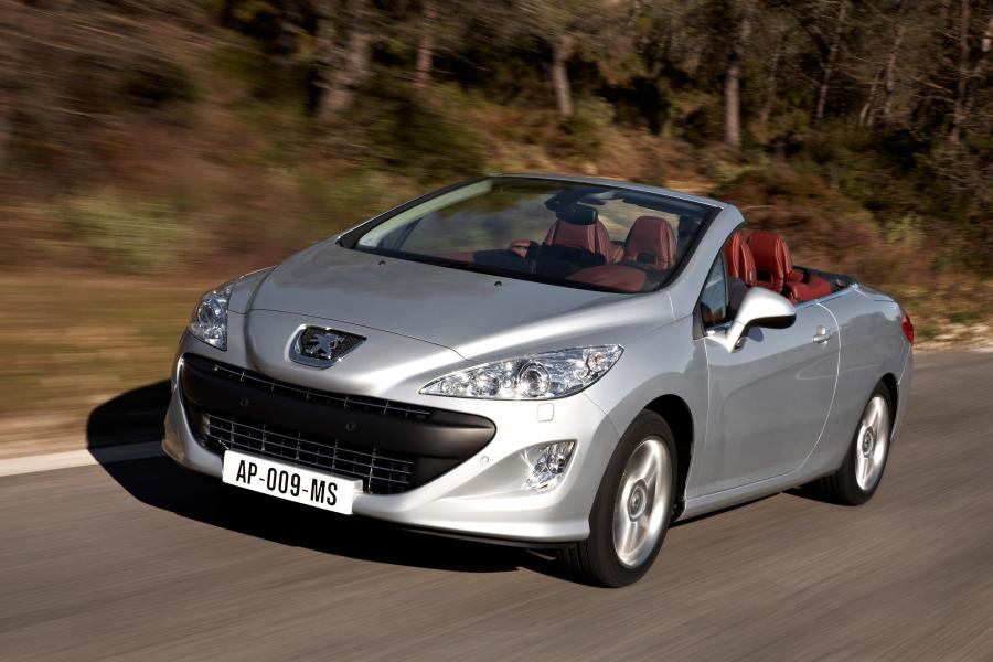  Peugeot 308 CC 2009 года  (фото 39 из 79)